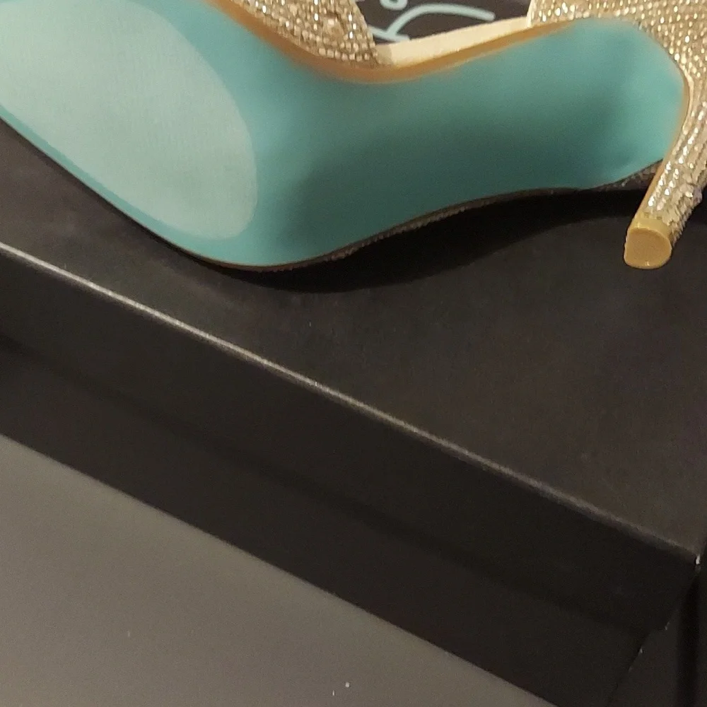 Betsey Johnson Women's Hazil Dress Pumps Women's Shoes - Picture 7 of 8